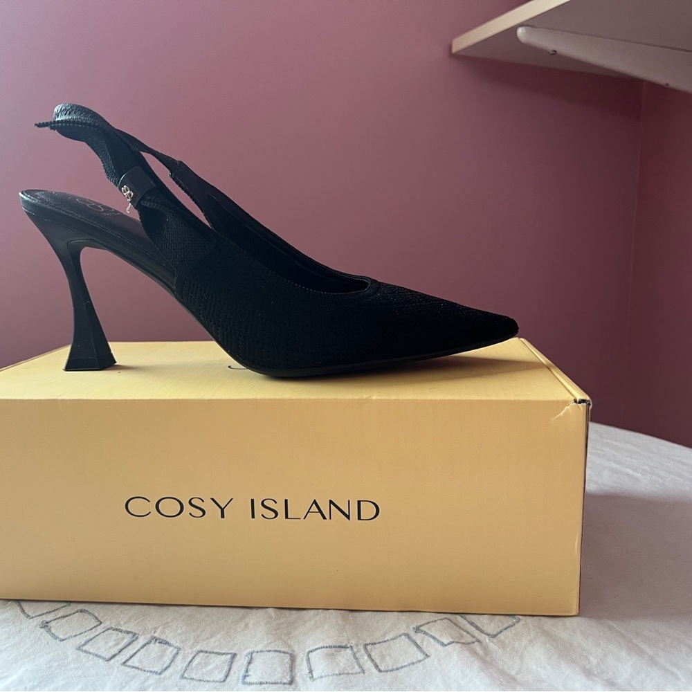 Cosy Island Black Slingback Heels